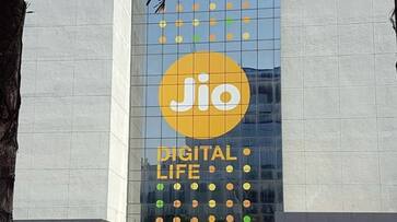 Reliance Jio Mobile Tariff Hike Jio discontinues plans with Amazon Prime Video SonyLIV and other OTTs check list XSMN