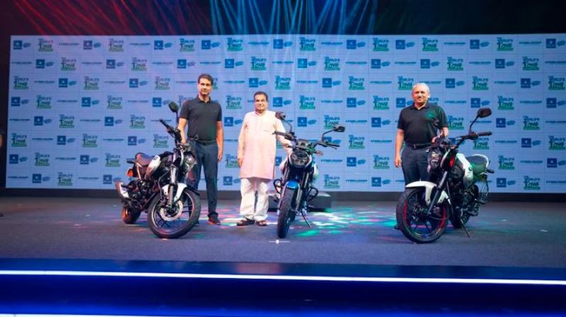 Automobile manufacturer Bajaj launched the worlds first CNG bike Here are the all details about CNG bike akb