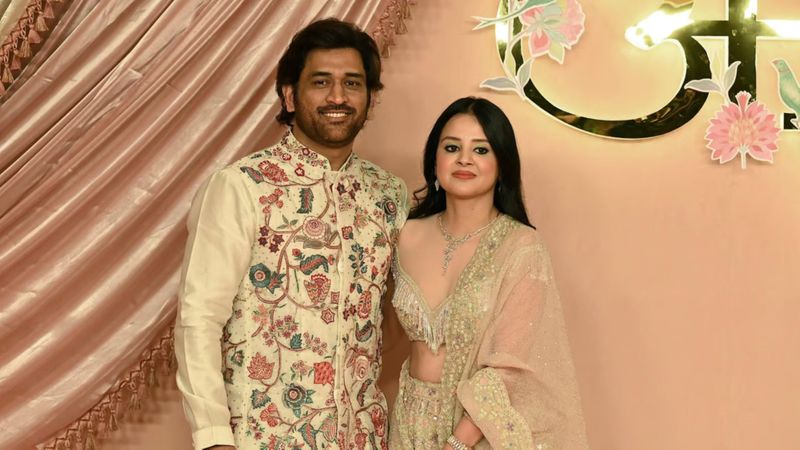 Anant Ambani Radhika Merchant Sangeet ceremony : MS Dhoni, Sakshi's stunning Sherwani looks, Video RMA