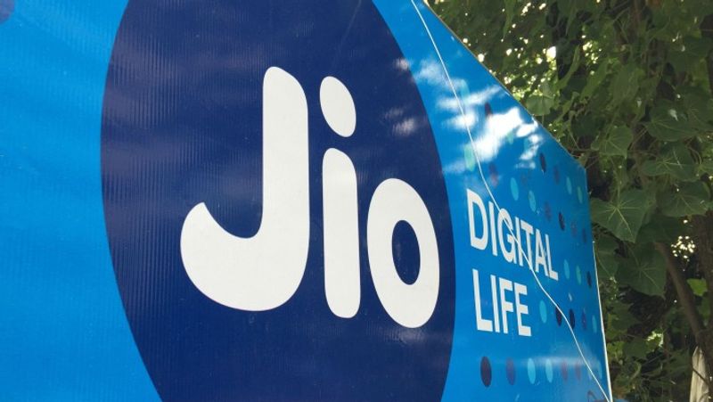 Just 6 rupees is enough.. 84 days validity.. Reliance Jio's affordable recharge plan-sak