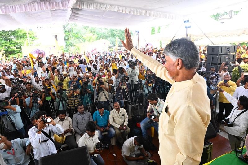 Chandrababu's satires on Jagan, KCR.. GVR