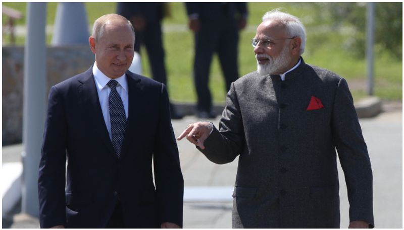 PM Modi lands in Moscow for significant talks with Russian President Putin WATCH vkp