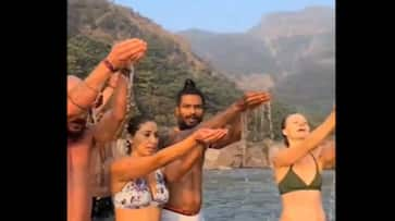  Viral Video Shows Foreign Tourists in Bikinis at Ganga Ghats, Internet Reacts [WATCH] NTI