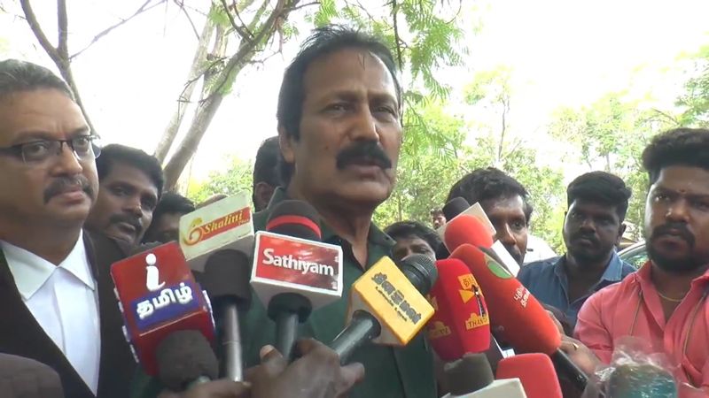 Krishnasamy demanded that tea plantation workers should be given permanent place in manjolai in tirunelveli vel