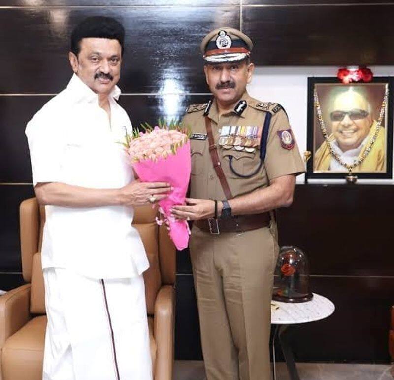 What is the background behind the sudden change of Chennai Police Commissioner Sandeep Roy Rathore kak