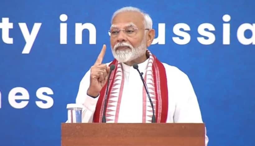 'Modi hai toh mumkin hai, Bharat Mata Ki Jai': Indian diaspora chant during PM Modi's Moscow address (WATCH)
