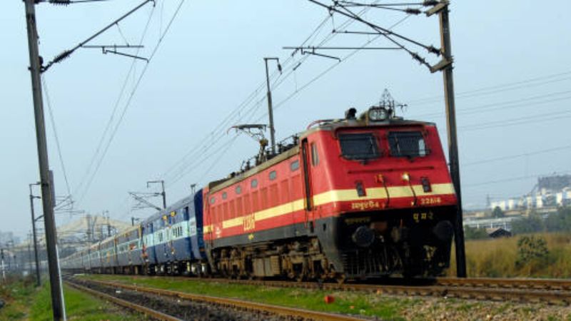 Kerala: 4 trains cancelled, 10 partially cancelled on july 30 2024 Tuesday due to heavy rainfall; Check details anr