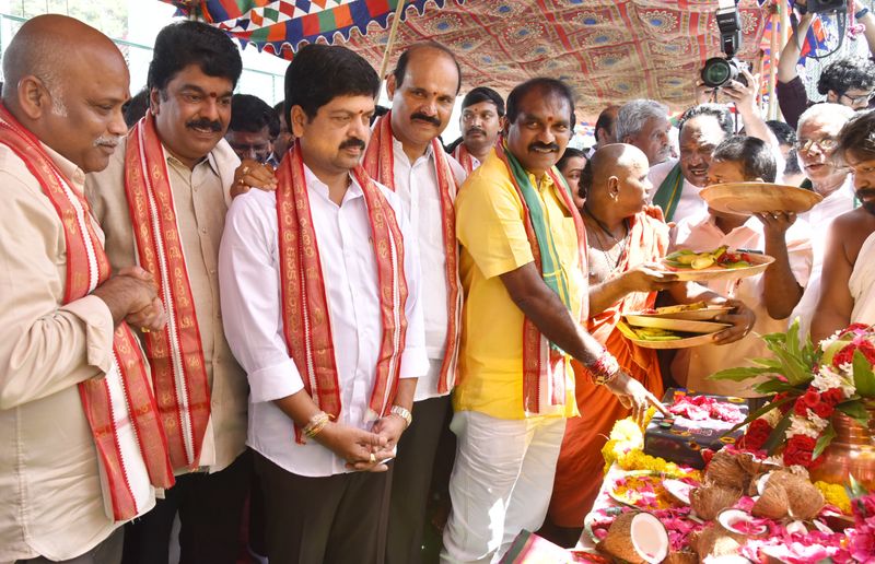 Water release from Prakasam barrage.. how many cusecs for which district..? GVR