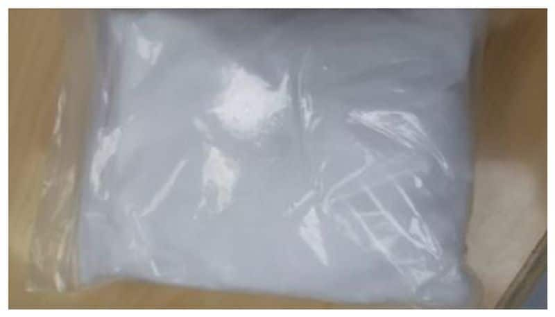 Oman Customs seized one kilogram drugs arrived via postal 