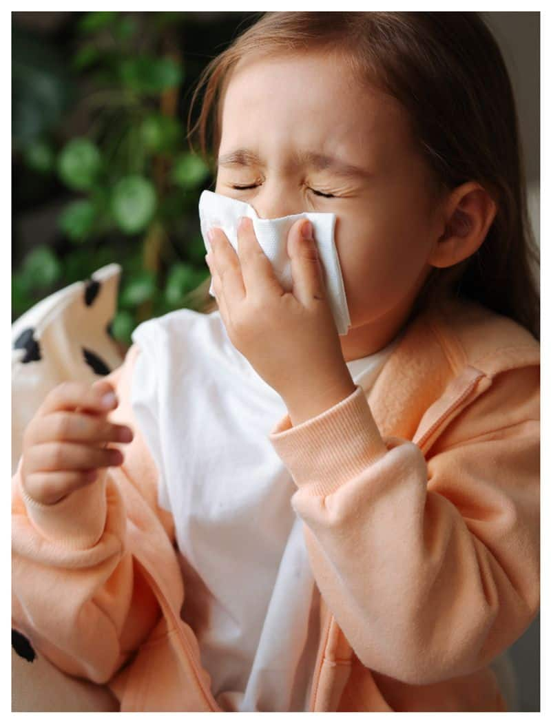 tips to avoid cold and fever in children during monsoon season 