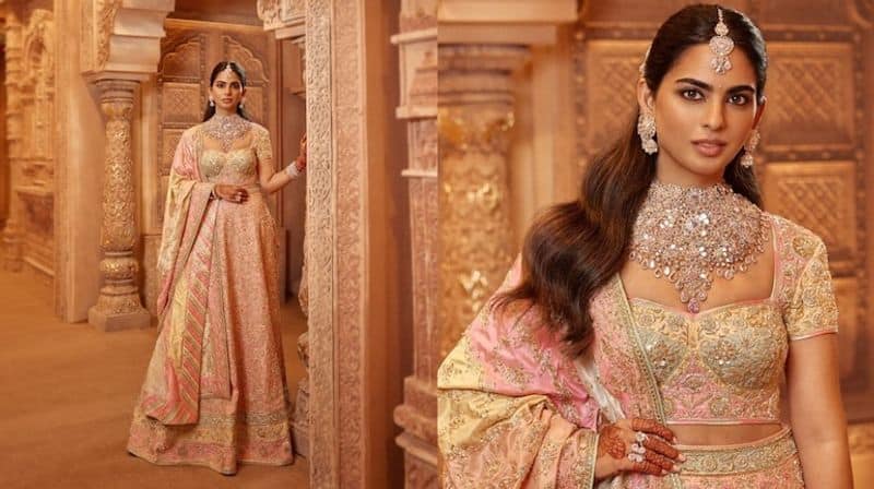 Isha Ambani's look attraction jewellery made with rare blue pink orange diamond wear for Anant Ambani wedding sgb