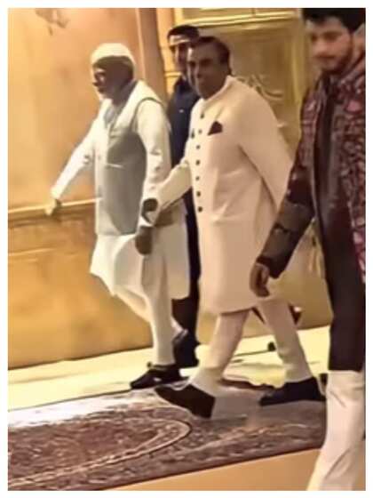 Narendra Modi, Mukesh Ambani