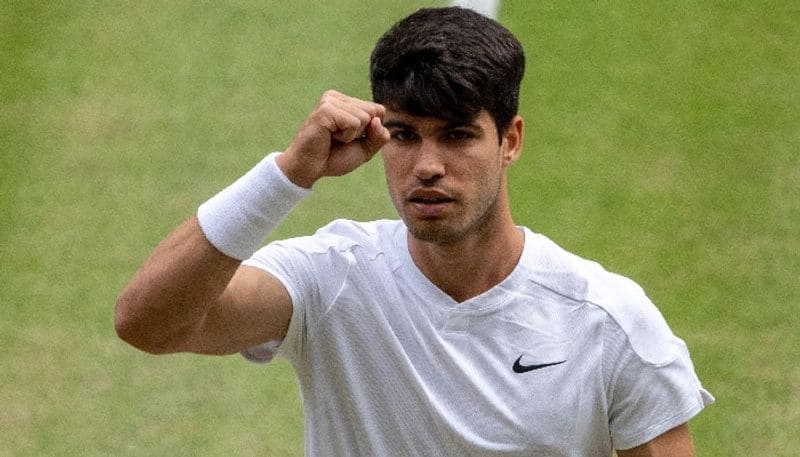 He was very hot today Djokovic praises 'incredible' Alcaraz after Spaniard wins Wimbledon 2024 (WATCH) snt