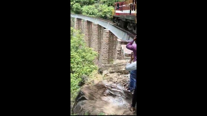 Couple Jumps From 90-Feet Rail Bridge During Photo Shoot in Rajasthan's Pali vel