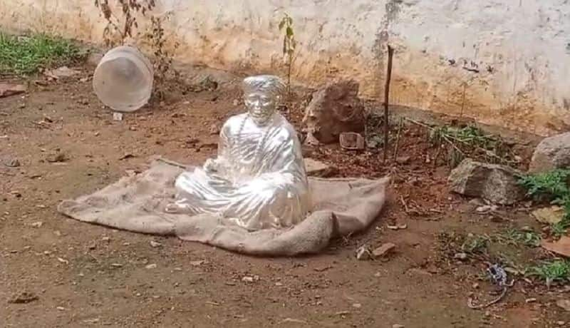 The silver idol that was stolen from the chitradurga Murugha Mutt was suddenly discovered gvd