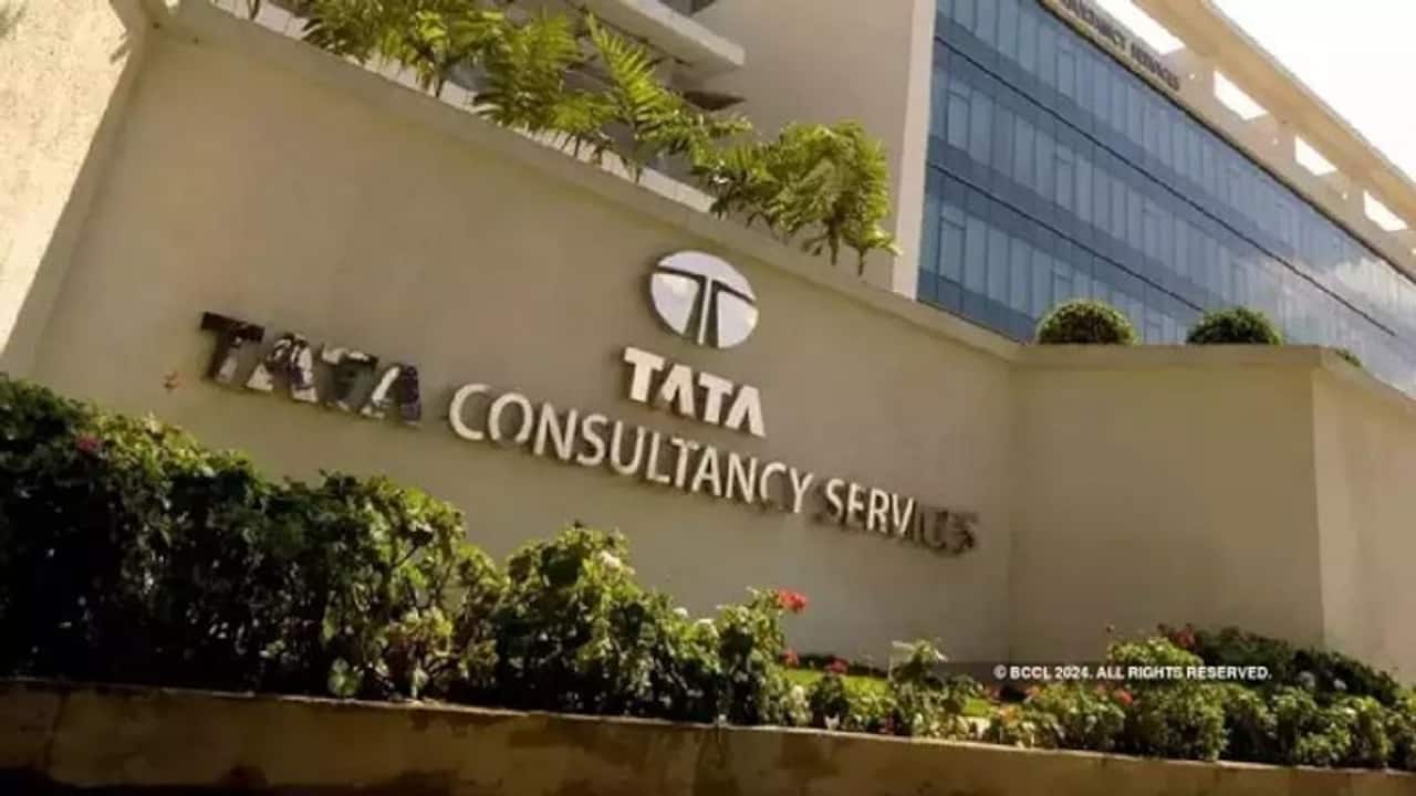 TCS Jobs 2024 : 40,000 फ्रेशर्स को जॉब देगी भारत की ये दिग्गज IT कम्पनी, डिटेल में जानें सब कुछ