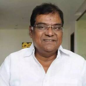 కోటా శ్రీనివాసరావు ఎందుకు ఇలా అయిపోయారు, షాక్ లో అభిమానులు