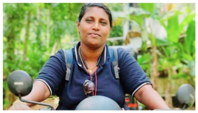 snake rescuer usha tirur journey of success 