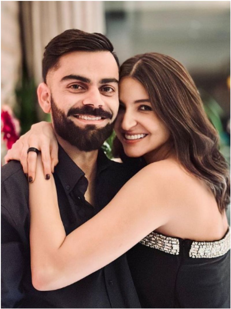 Anushka Sharma Virat Kohli New Photo Viral roo