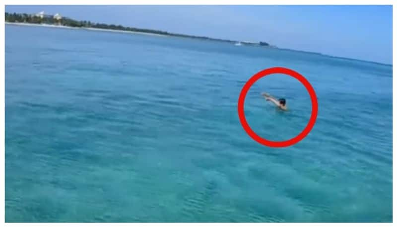 Young man jumps into the sea after refusing to share phone password with girlfriend Marine police's video went viral 