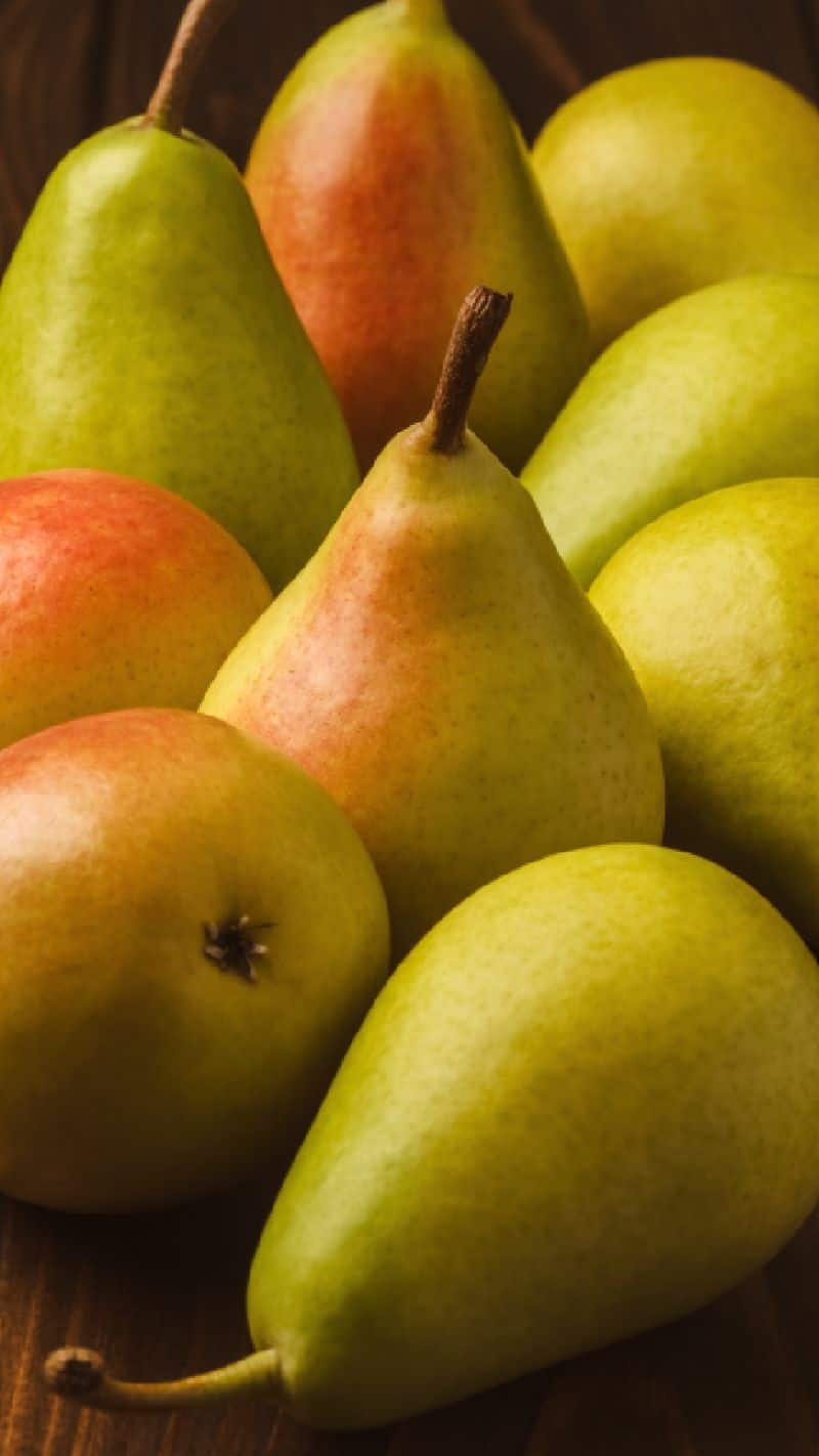 Top 5 reasons to eat pears this monsoon for better health iwh