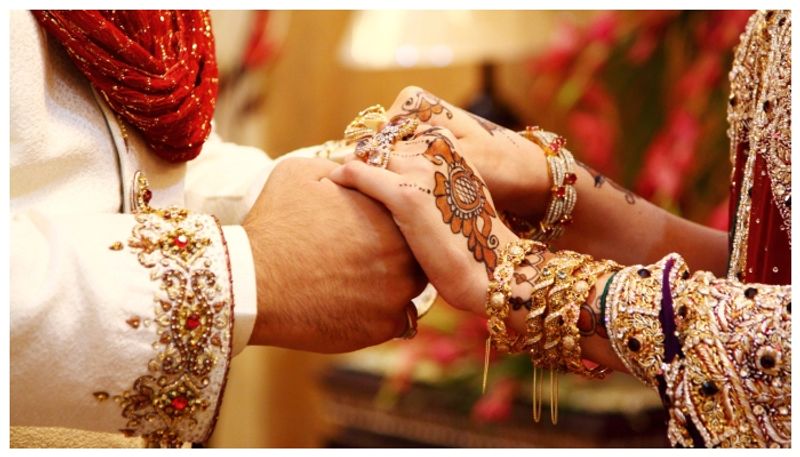 Maharashtra Defrauded man who married 25 times under many names arrested ckm