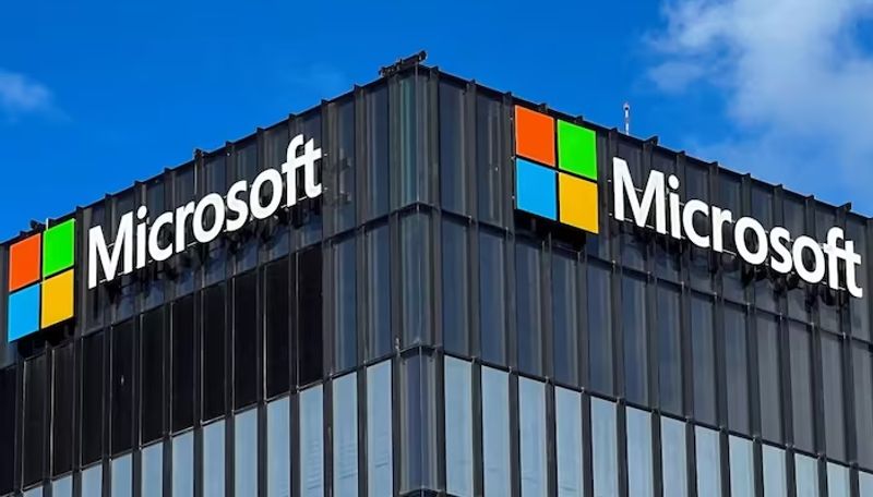 Microsoft IT System crash hit with 23 billion dollar loss impact worldwide ans