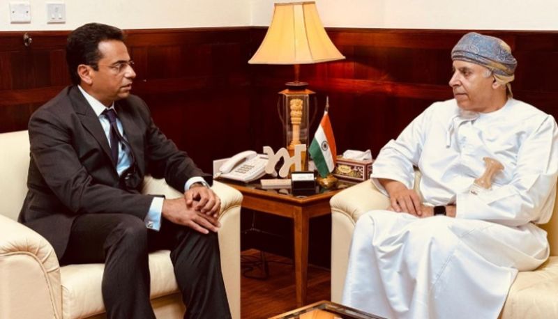 Senior official of Oman foreign affairs ministry visits Indian Embassy in Muscat to offer condolence 