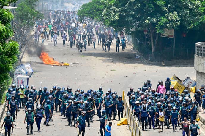 133 dead in Bangladesh protests: 'Shoot on sight' order enforced following deadly student unrest