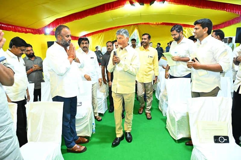 Chandrababu Naidu's Directives to MPs: Securing Central Projects and Funds for Andhra Pradesh GVR