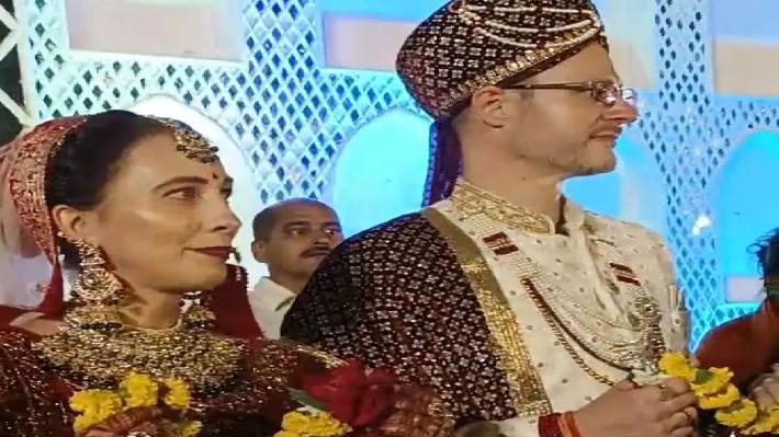 Shivpuri love marriage