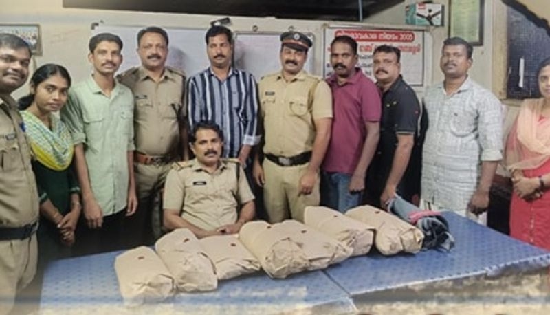 12.5 kg of marijuana seized from youth at changanassery railway station