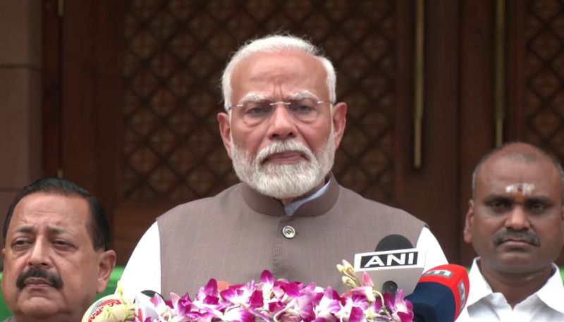 Parliament Monsoon Session Pm Modi Appeals opposition to collabrate for country Rya