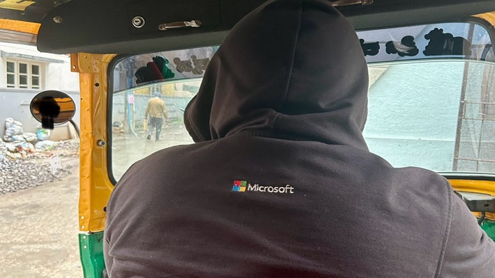 Microsoft engineer drives autorickshaw 