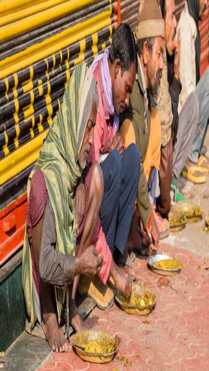 भक्त ने पूछा भंडारे में खाना खा सकते हैं कि नहीं?