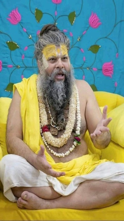 <p>प्रेमानंद महाराज कहते हैं कि कर्म फल ही जीव को जन्म और मृत्यु के चक्र में फंसाता है। मानव जीवन परम सुख प्राप्ति के लिए मिला है। कर्म से हम किसी न किसी तुच्छ फल की कामना करते हैं।</p>
