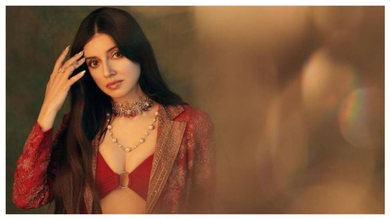 रेड मैटल चोकर