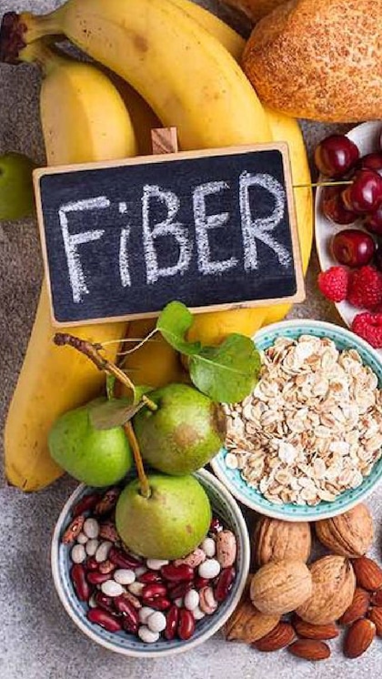 <p>Academy of Nutrition and Dietetics के अनुसार 1000 कैलोरी के साथ 14 ग्राम फाइबर खाना चाहिए। इससे वेट लॉस, कब्ज से राहत, बेहतर हार्ट हेल्थ, ब्लड शुगर मेंटेन रहता है।</p>
