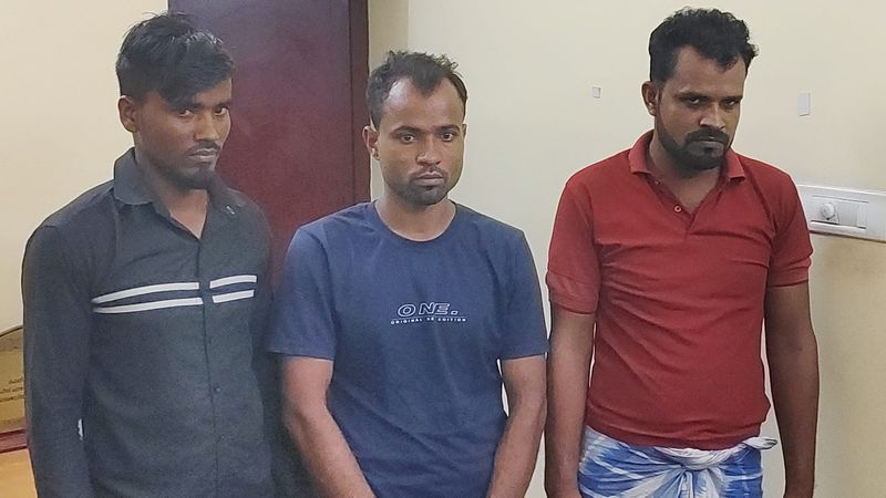 Non state laborers arrested in case of embezzling Rs 4 lakh name of fake Treasure 