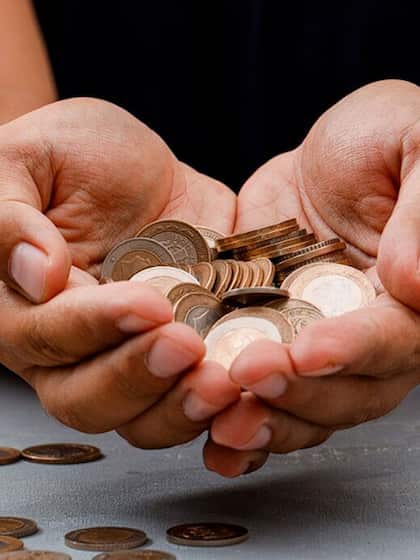 2. Reduce Unnecessary Expenses: