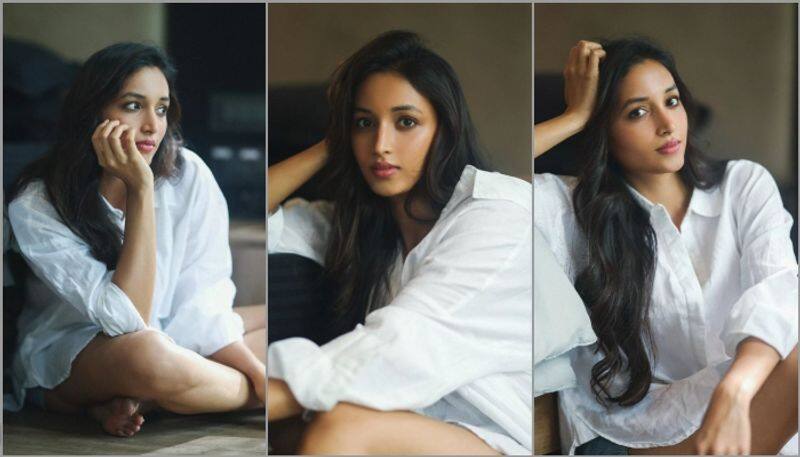 KGF Actress Srinidhi Shetty gives Sexy Look and she wearing shirt but forgot to wear pant sat