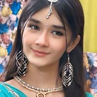 శ్రీ నవల్ కిషోరీ : ఇలా కూడా ఫేమస్ అవుతారా..?