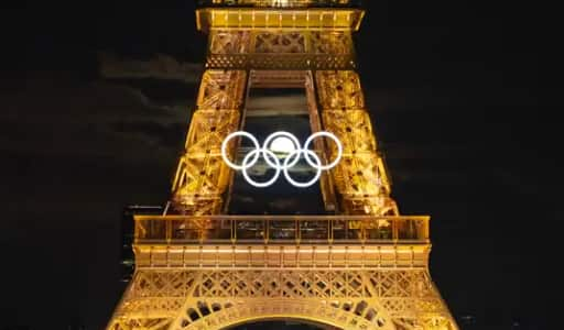 Paris Olympics 2024: Perfect moon, Eiffel tower, Olympic rings lead to the perfect photography [PICTURES] ATG