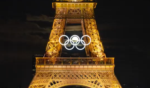 Paris Olympics 2024: Perfect moon, Eiffel tower, Olympic rings lead to the perfect photography [PICTURES] ATG