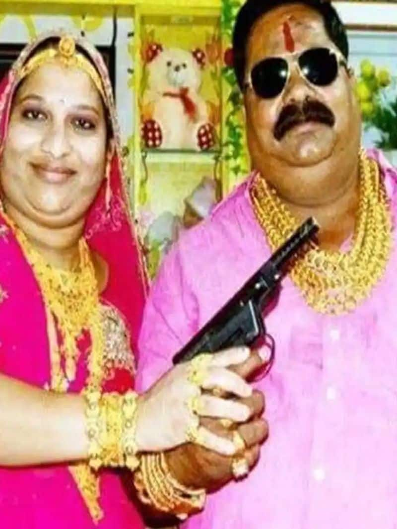 Chennai Gold Rate today on 25 July 2024 Rajasthan couple crawling in wearing 7 kg gold from head to toe! dee