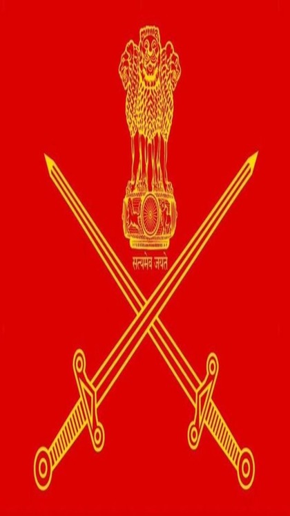 <p>अग्निपथ योजना के तहत भर्ती होने वाले युवाओं का सेवाकाल 4 साल का होगा। इस कार्यकाल में 6 महीने का ट्रेनिंग पीरियड भी शामिल है।  इस स्कीम के लिए 17.5 से 23 साल की एज होनी चाहिए।</p>

