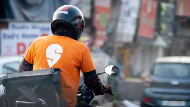 former employee embezzled more than 33 crore rupees from Swiggy raises question on corporate governance