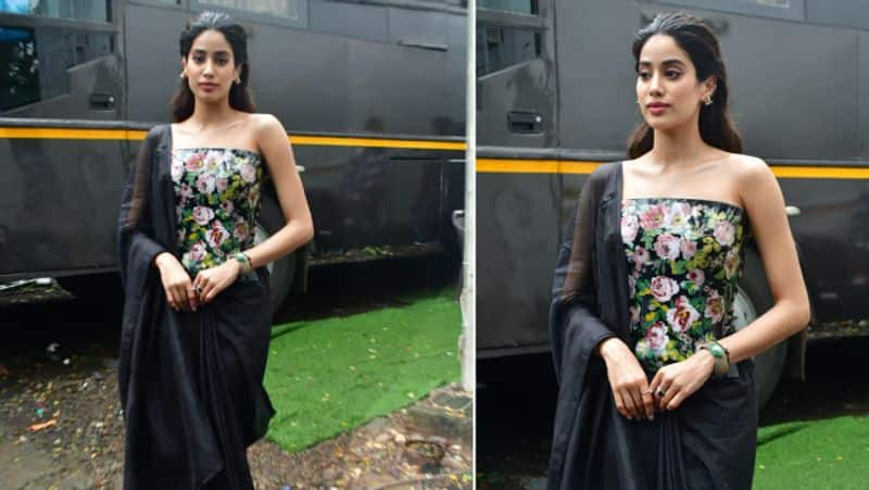 actress Janhvi Kapoor light weight saree idea for sawan 2024