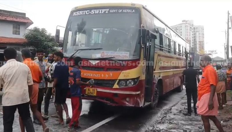 KSRTC bus fire incident at Aluva