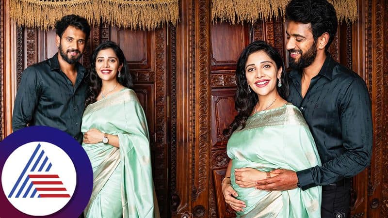 Milana Nagaraj pregnancy photoshoot with husband Krishna pav